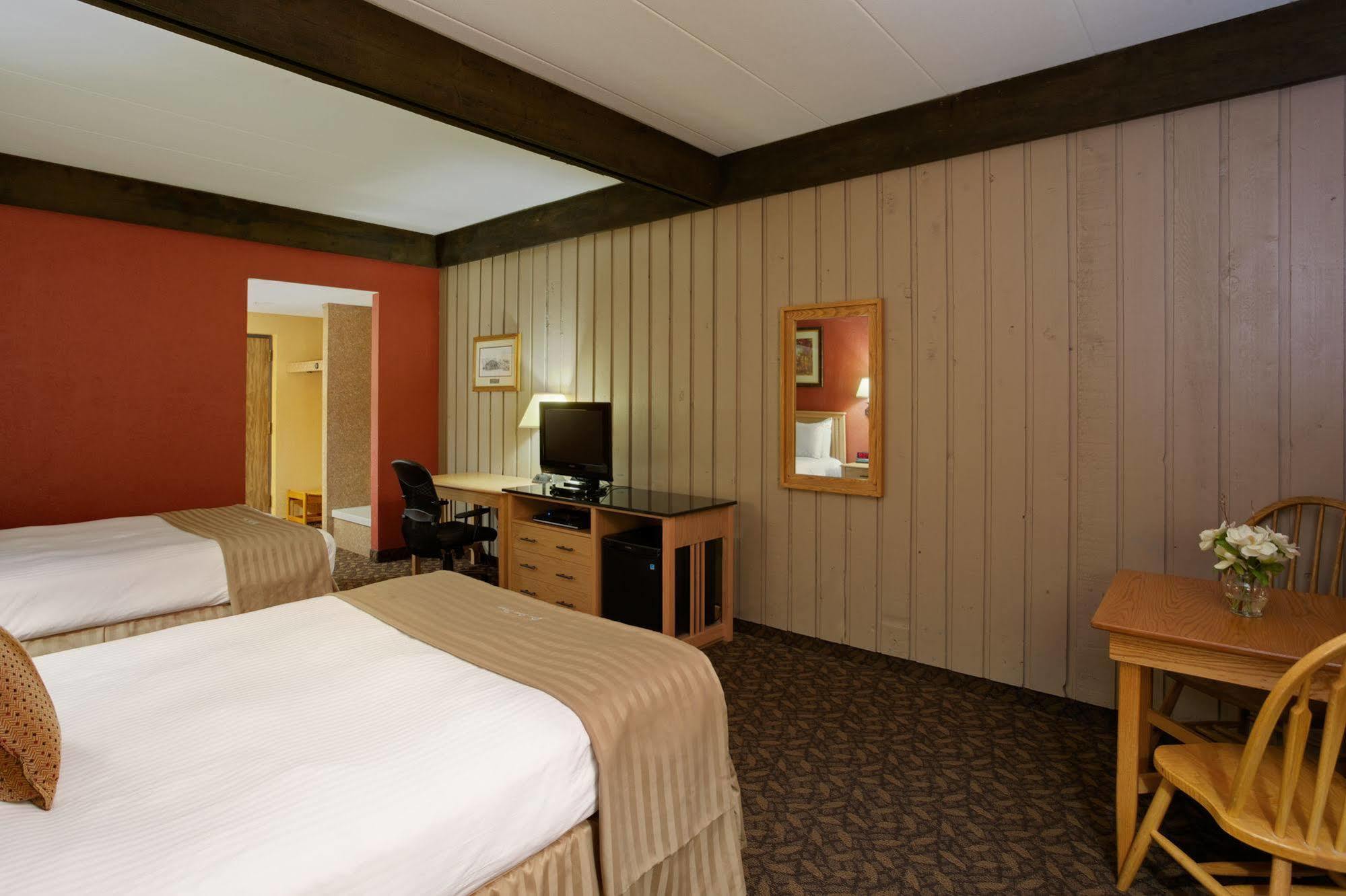 Mohican Lodge And Conference Center Perrysville 외부 사진