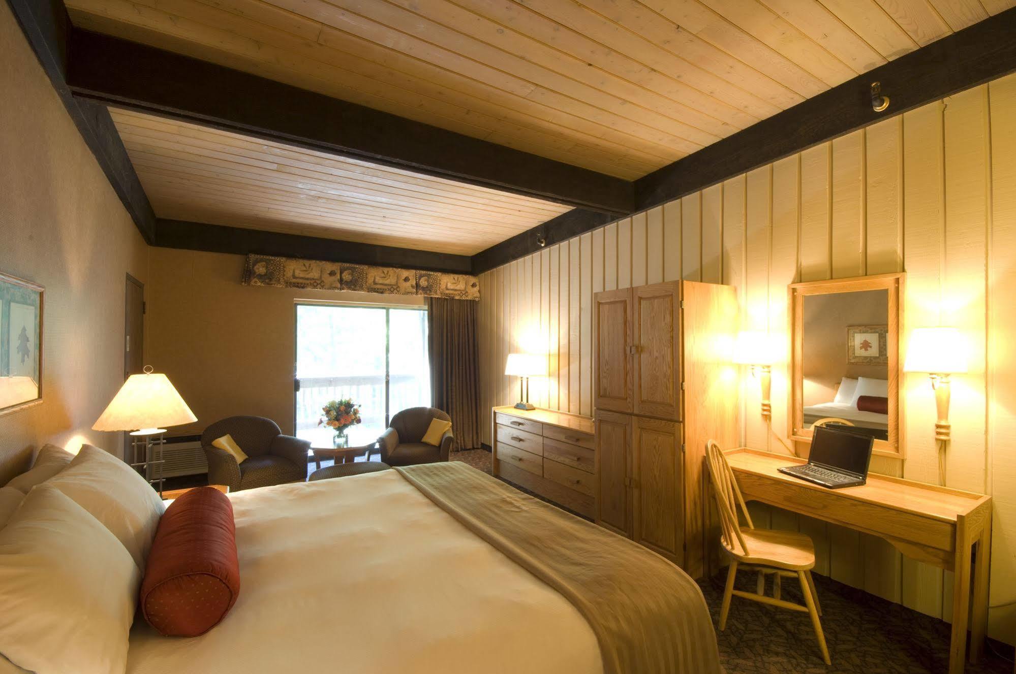 Mohican Lodge And Conference Center Perrysville 외부 사진